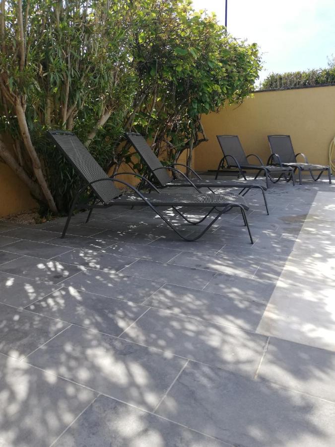 Maison Provencale Spa Sauna Piscine Molleges ภายนอก รูปภาพ